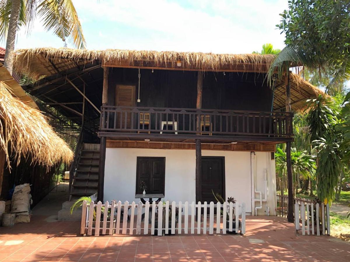 Yi Family Homestay เสียมราฐ ภายนอก รูปภาพ